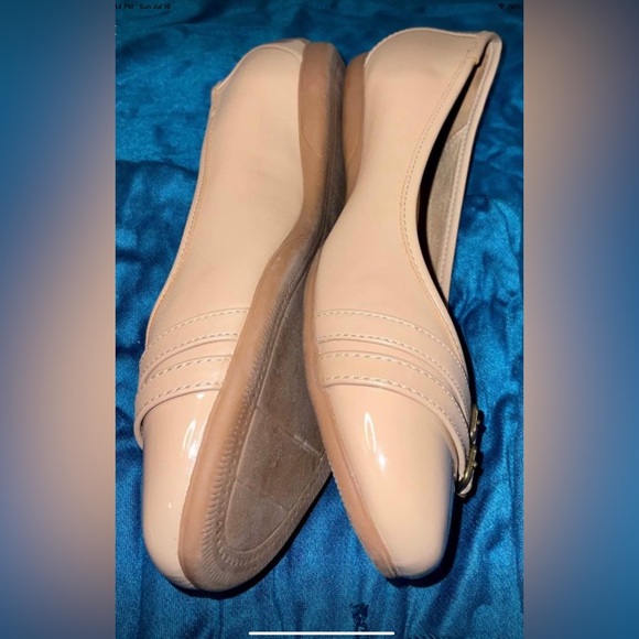 G.H. Bass & Co. Melanie Flats slip Ons. Size 9. Casual comfort, Cap Toe. - Picture 7 of 9